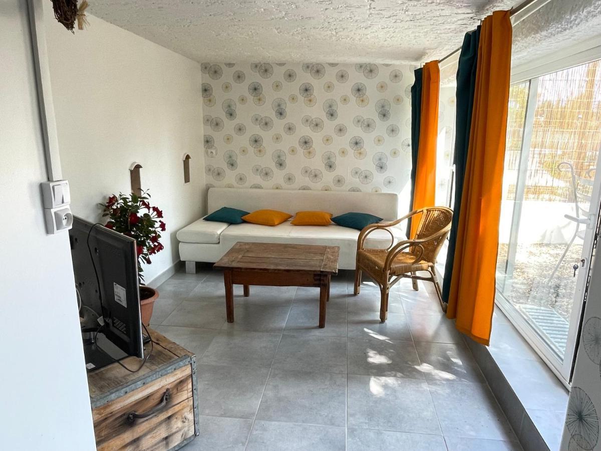 Cocooning Apartment Pujaut Екстериор снимка